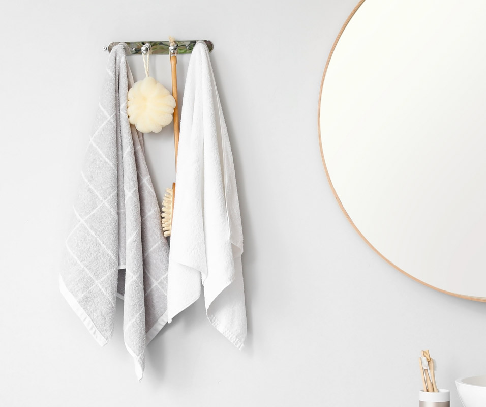 Držiak uteráka ako prvok kúpeľňového designu