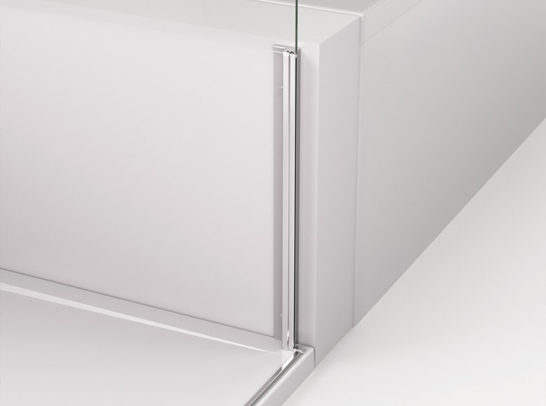 Profile with a magnetic seal for mounting a shortened side panel
